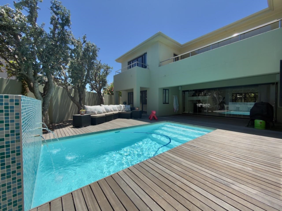 3 Bedroom Property for Sale in Sunset Beach Western Cape